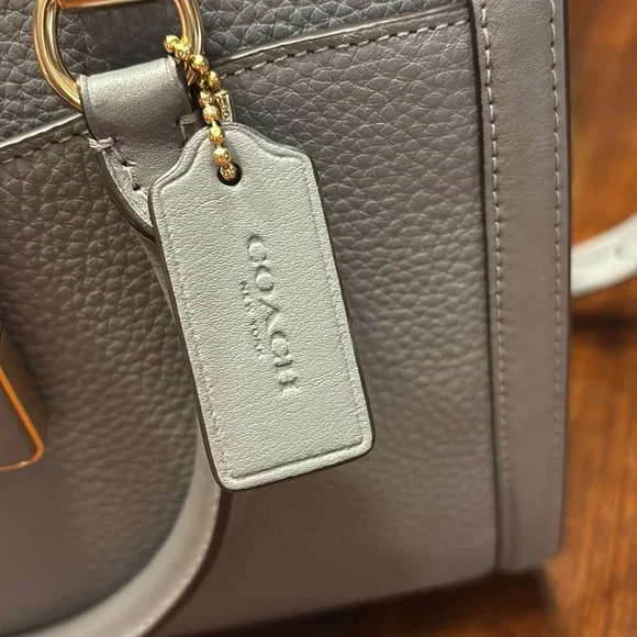 Coach Grace Carryall Shoulder Bag EUC - Picture 4 of 10